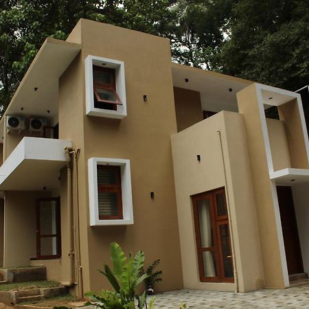 Kandy Lotus Chalet ภายนอก รูปภาพ