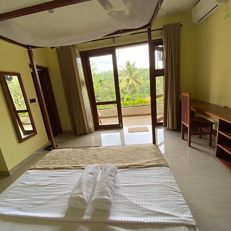 Kandy Lotus Chalet ภายนอก รูปภาพ